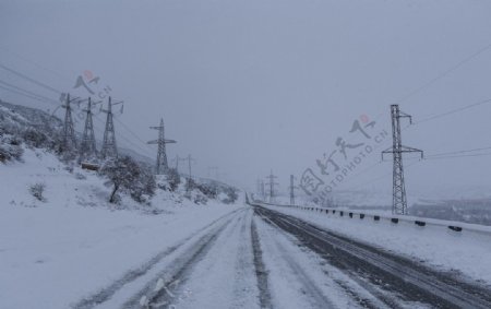 雪后绕城公路图片
