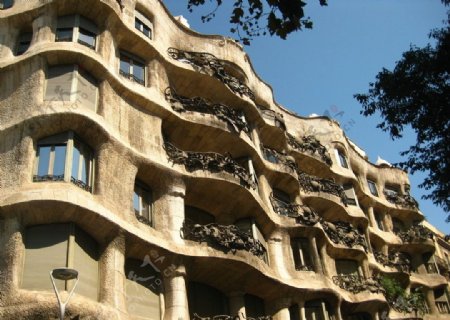 巴塞罗那米拉公寓图片
