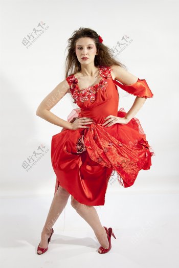 时尚红裙女郎图片