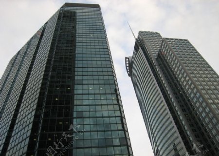 蒙特利尔金融区拔地而起的高楼图片