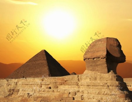 埃及金字塔与狮身人面像图片