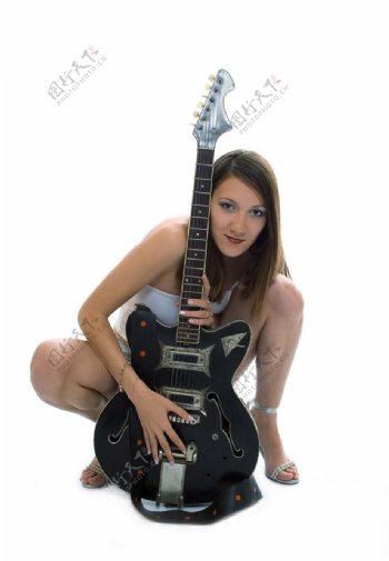 美女与吉他图片