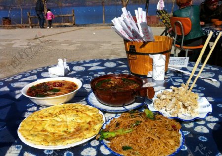 泸沽湖美食图片