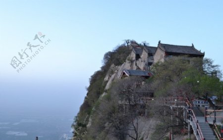 华山孤峰图片