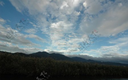 绝美台湾关渡天空云彩图片