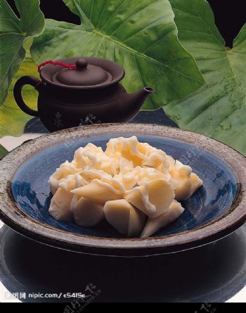中式传统美食凉拌竹笋图片