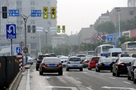 城市道路交通摄影图片