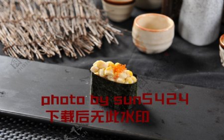 玉米沙拉军舰寿司图片