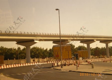 迪拜轻轨高架桥图片