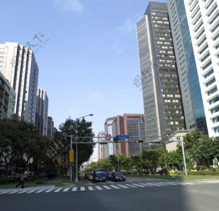 台湾风情都市马路图片