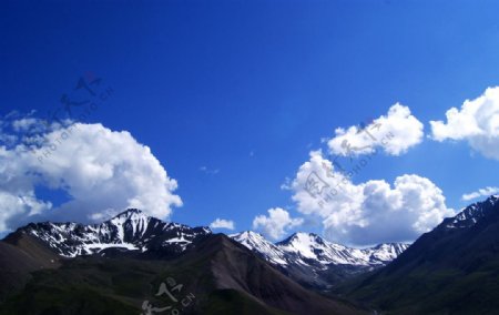 高原雪山图片