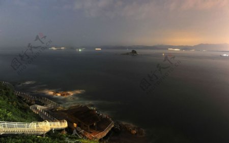 深圳大梅沙夜景图片
