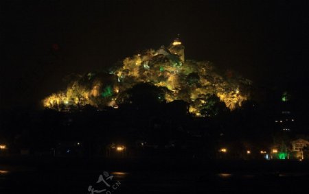 厦门鼓浪屿日光岩夜景图片