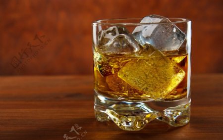 唯美威士忌图片