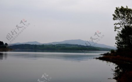 湖水的波纹图片
