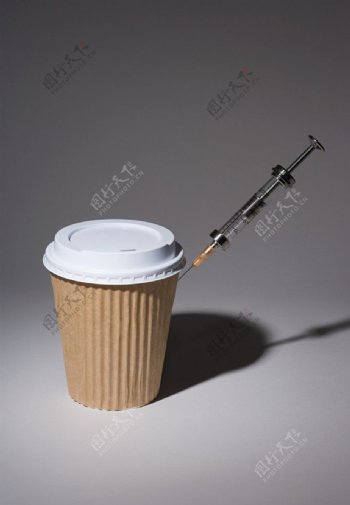 咖啡杯注射器图片