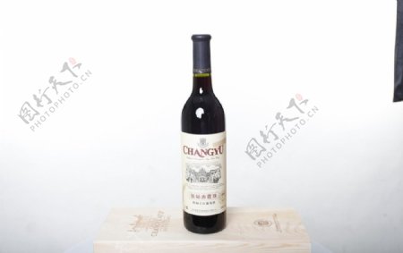 张裕赤霞珠葡萄酒图片