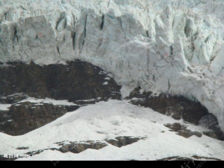 西藏千年冰川图片