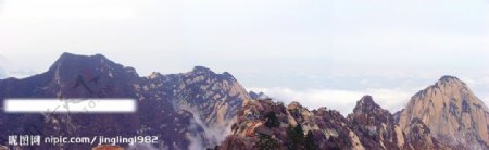 西岳华山瞭望北峰图片