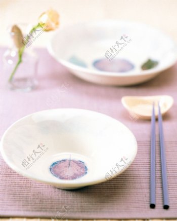 日式餐具图片