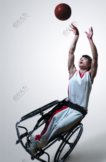残疾人篮球运动图图片
