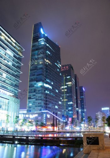 深圳南山中心区天利大厦图片