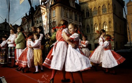 舞蹈的儿童图片