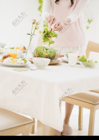 家庭餐桌0118