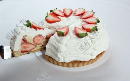 蛋糕草莓卡士达