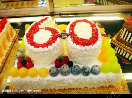 60大寿特大水果蛋糕