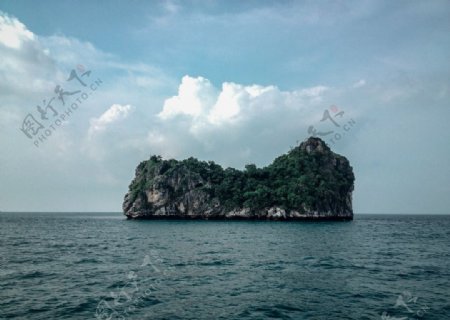 海洋岛的岩石