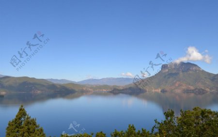风景湖水摄影作品