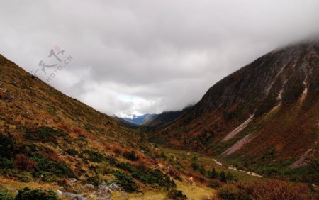 雅拉雪山