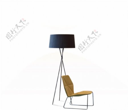 一盏灯一个椅子