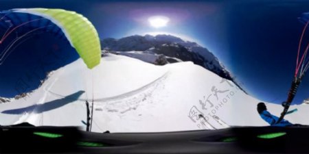 急速雪地滑翔伞VR视频
