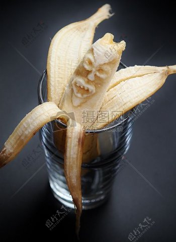 杯中的香蕉