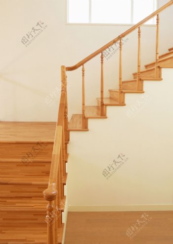 简约风格楼梯摄影图片