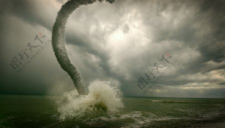 龙卷风摄影图片