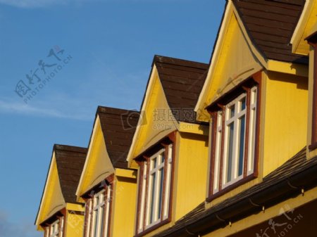 黄颜色的房子