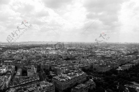 黑与白城市房屋巴黎蔓延