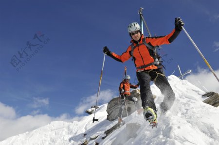 高山划雪的运动员图片