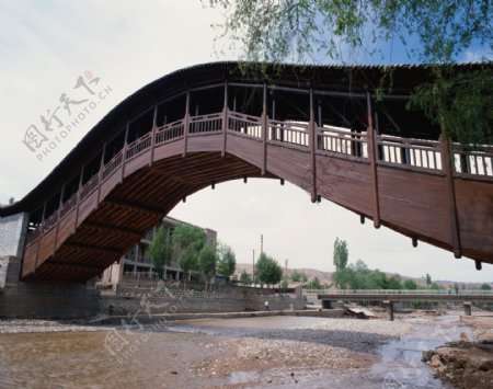 古代木桥建筑图片