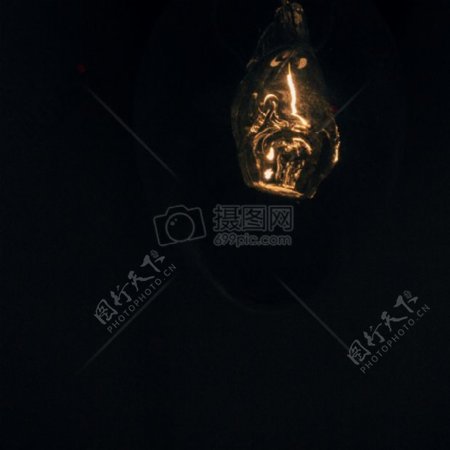 光夜玻璃灯泡对比度电力黑暗电线电压电灯泡钨