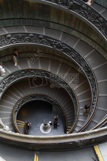 罗马博物馆的螺旋楼梯