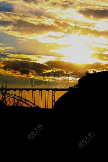 天空夕阳云太阳桥式悬挂桥