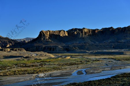 西藏象泉河晨曦风景