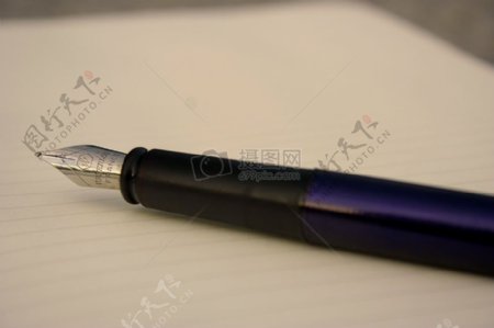 一支漂亮的钢笔