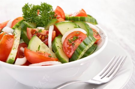 碗里的蔬菜沙拉图片