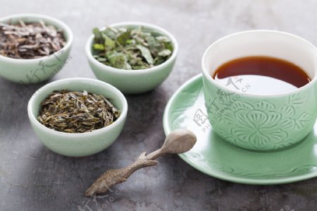 清新的绿色茶具图片
