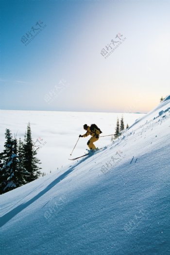 滑雪运动运动员摄影图片